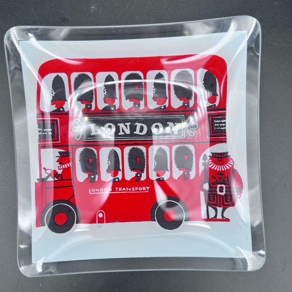 FIESTA GLASS ENGLAND London Transport Glass Ashtray Reverse Painted Trinket Dish - Picture 4 of 4
